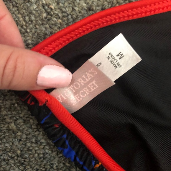 Victoria’s Secret Star Unlined Bikini Top Medium - Picture 3 of 4